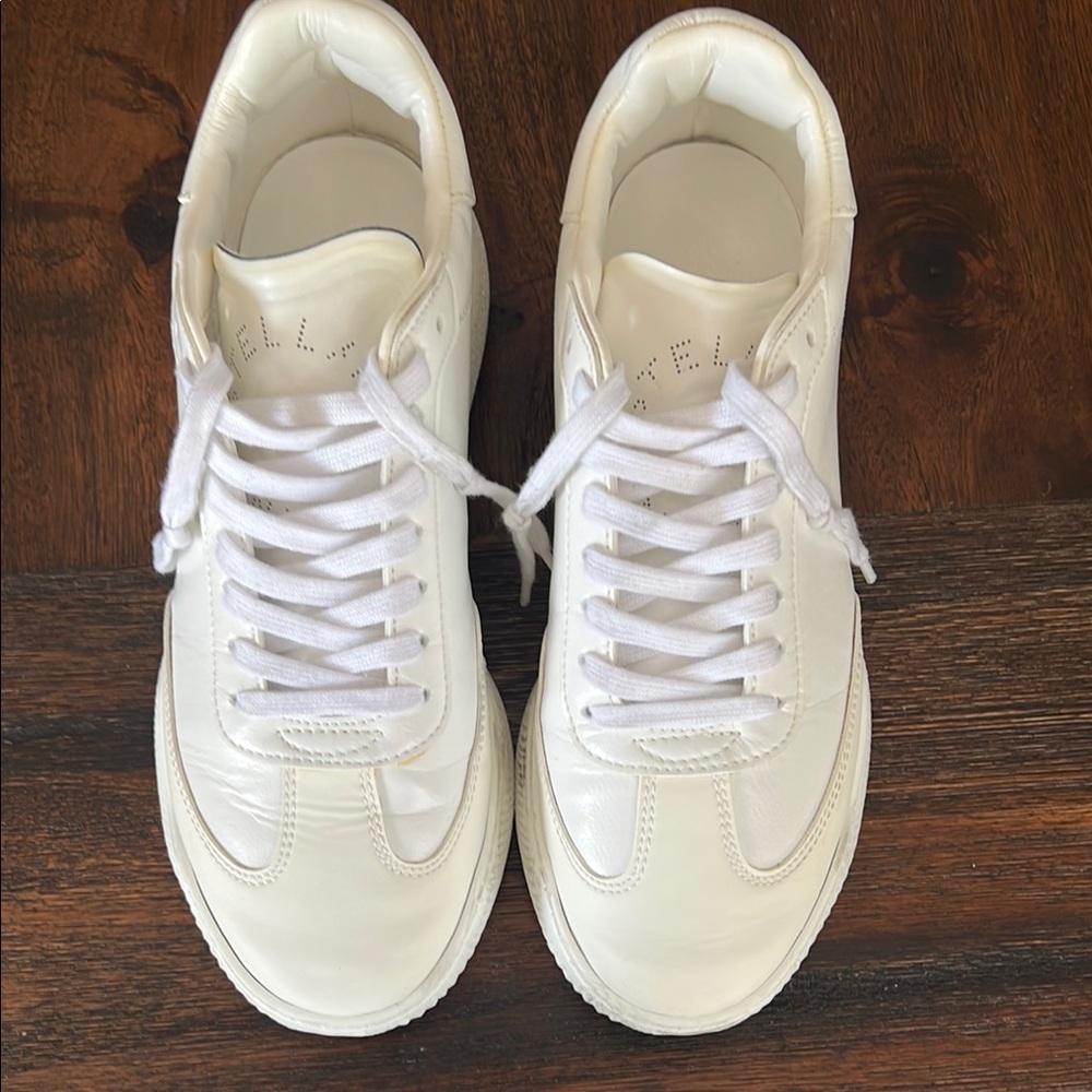 Stella McCartney White Athletic Shoes with Minimal Design